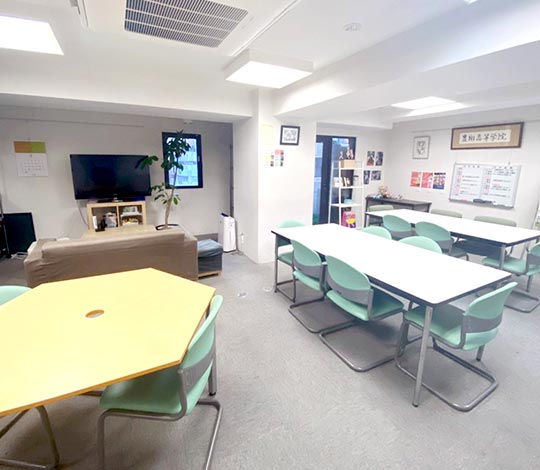 豊翔高等学院 大阪校内観
